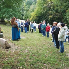 Listen to the dead, A walk through Oak Ridge Cemetery